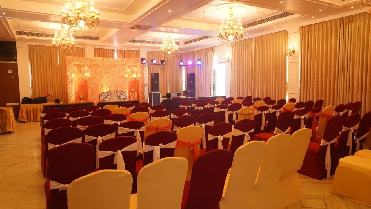 Hotel Rio Benaras Varanasi Exterior foto