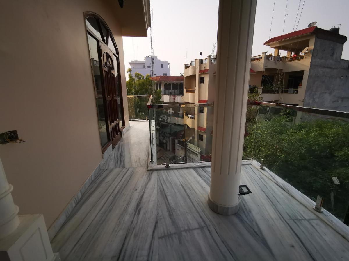 Hotel Rio Benaras Varanasi Exterior foto